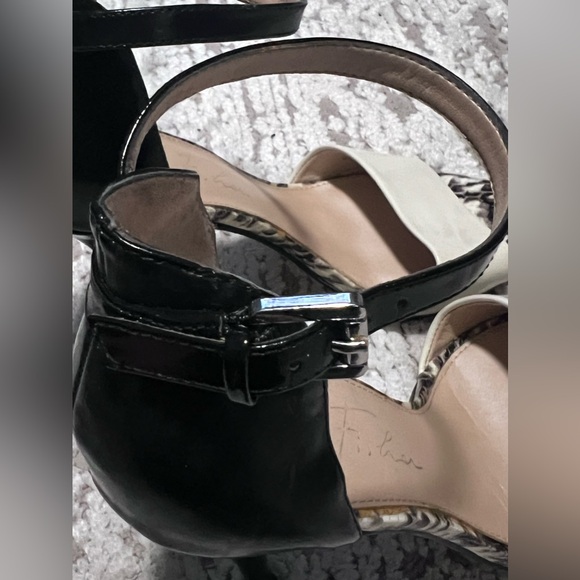 Marc Fisher Black/Beige Lizard Print Pumps Open Toe Size 5 - Picture 7 of 10